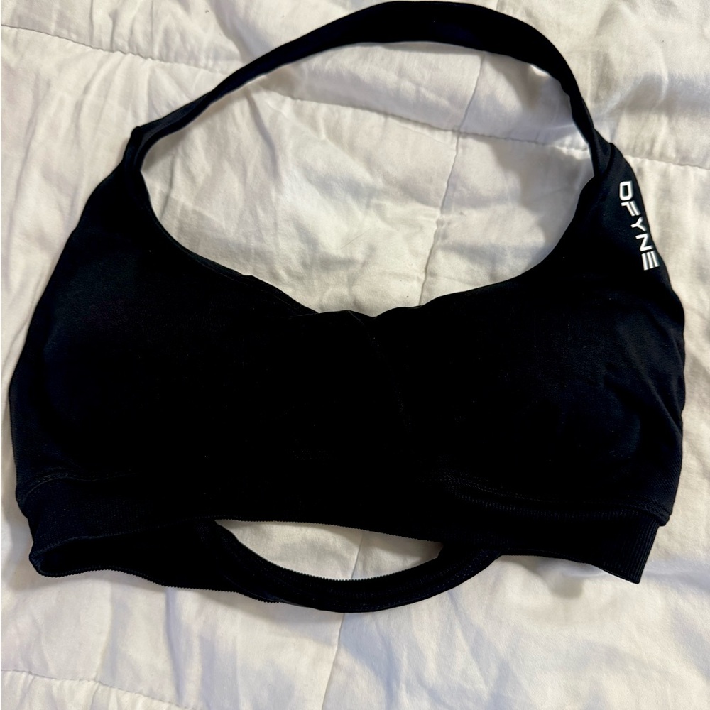 Dfyne halter sports bra
